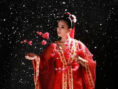 -九月鹰飞汉服摄影工作室