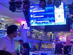 -巴特餐饮6加1音乐餐吧·新疆菜