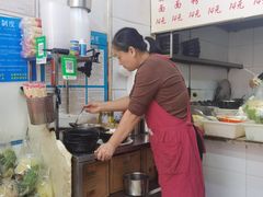 -曹宝林砂锅麻辣烫(星光路店)