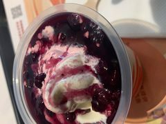 莓好时光草莓圣代-肯德基(万象店)