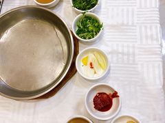 -常赢三兄弟·清真涮肉·清真炒菜(朝阳新城店)