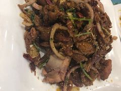 -闯关东东北农家菜(崂山石老人店)