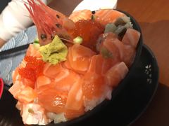 三文鱼火山丼-魔丼屋(日月光店)