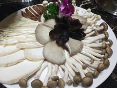 -秦宝雪花牛肉养生火锅(大兴九臻店)