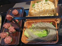 -辣伍鲜毛肚老火锅(元一店)