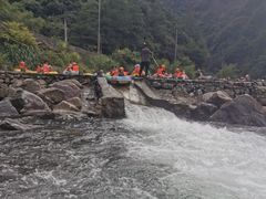 -安吉龙王山峡谷漂流