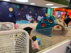 -玩塾品格乐园(宇宙太空龙旗店)