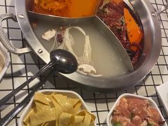 -山悦里 山野·鲜火锅(罗斯福广场店)