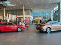 -北京鹏龙大道奔驰4S店(纪家庙店)