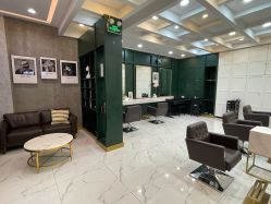 -悦Salon发型设计
