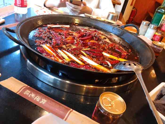 火凤凰老火锅-"网上团了一个套餐,性价比很高,菜品挺丰富.