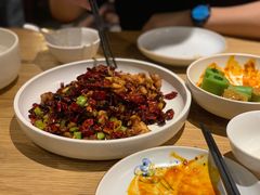 豉椒炒嫩滑鸡丁-小大董·烤鸭(五棵松店)