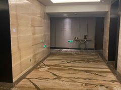 -天津梅江中心皇冠假日酒店