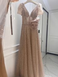 点击看大图 -GRACE KELLY婚纱与礼服(北京店)