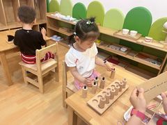 -婴智贝佳蒙特梭利早教托育中心(杨浦店)