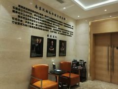 -跃动游泳健身俱乐部(新华传媒店)