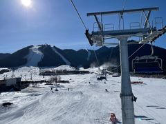 -丝绸之路山地度假区滑雪场