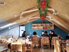 -毛辣果·贵州红酸汤牛肉火锅(西单店)