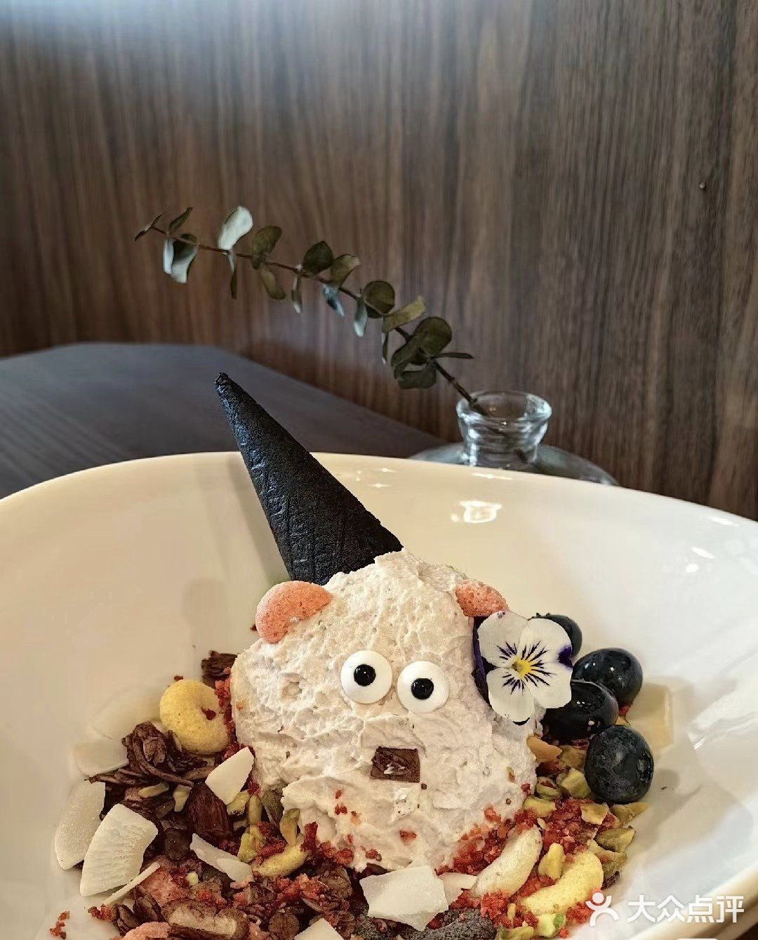 来合肥一定要在栾树下窗边吃漂亮饭
