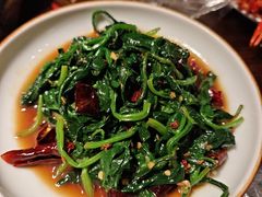 -丽华园·武汉地标楚菜餐厅(青山江滩店)