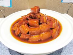 蜜制红烧肉-码头鲜精致威海菜(欧乐坊店)