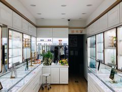 -翰佐蔡司小乐圆·依视路星趣控·暴龙眼镜折扣店