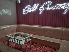 -范特西FANTASY量贩式KTV(民主广场店)
