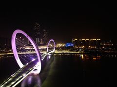 -南京眼步行桥