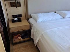 -维也纳国际酒店·重庆交通大学六公里轻轨站店