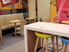 用餐区-DQ·蛋糕·冰淇淋(手工定制蛋糕长泰广场店)