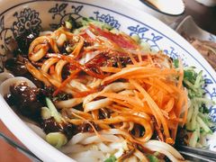 -亿诣蝎府炸酱面羊蝎子火锅(酷车小镇店)