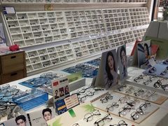 -诺柯视眼镜-蔡司依视路官方工厂店(淞南一店)