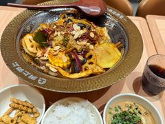 -阿上阿上麻辣香锅&麻辣烫(朝阳蓝色港湾店)