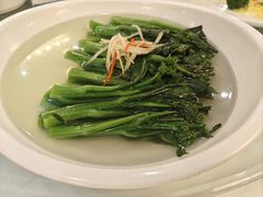 盐水菜心-东江渔村·古典园林·30年粤菜老字号(太和店)