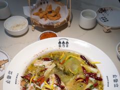 -渔语鱼酸菜鱼新川菜(来福士店)