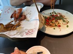 -鸽子侯·家宴·平价海鲜(市图书馆店)