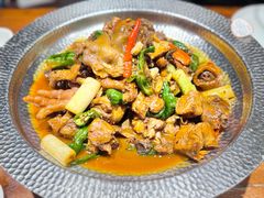 -德彪酒馆围炉串串