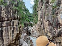 -鄣山大峡谷