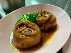 -Kha Mu Charoensang(Silom)