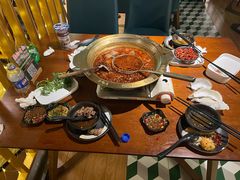 -天成·潮州牛肉脆肉鱼生蚝自助火锅