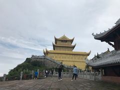 -峨嵋山金顶