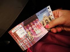 -金东尼人妖秀