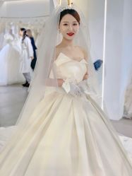 -艾米丽婚纱礼服