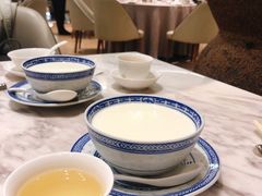 老香港鲜奶冻-香港百合居(LCM置汇旭辉广场店)