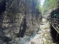 -蝶舞清江·恩施地心谷景区