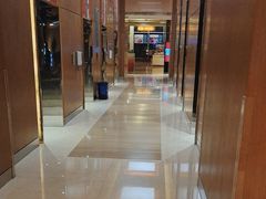 -上海浦东假日酒店
