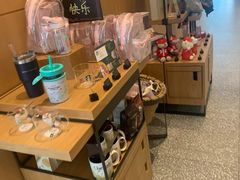 零售区-星巴克臻选(成都东方新希望天祥店)