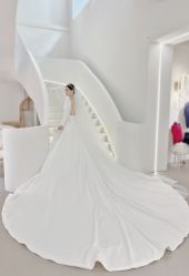 -艾米丽婚纱礼服