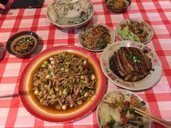 -老方桌烂蹄花川菜馆(九龙坡店)