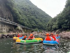 -安吉龙王山峡谷漂流